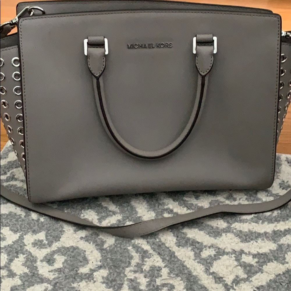 MK Gray bag